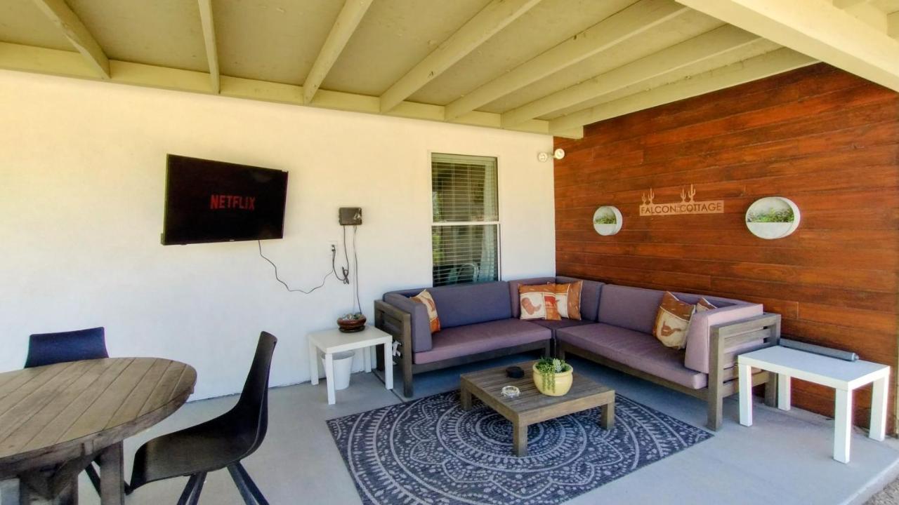 Falcon Cottage Парамп Экстерьер фото